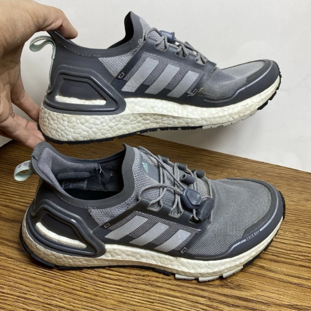 Adidas Women's Ultraboost Cold.rdy Running Shoes Gray Size 6.5 Lace Up